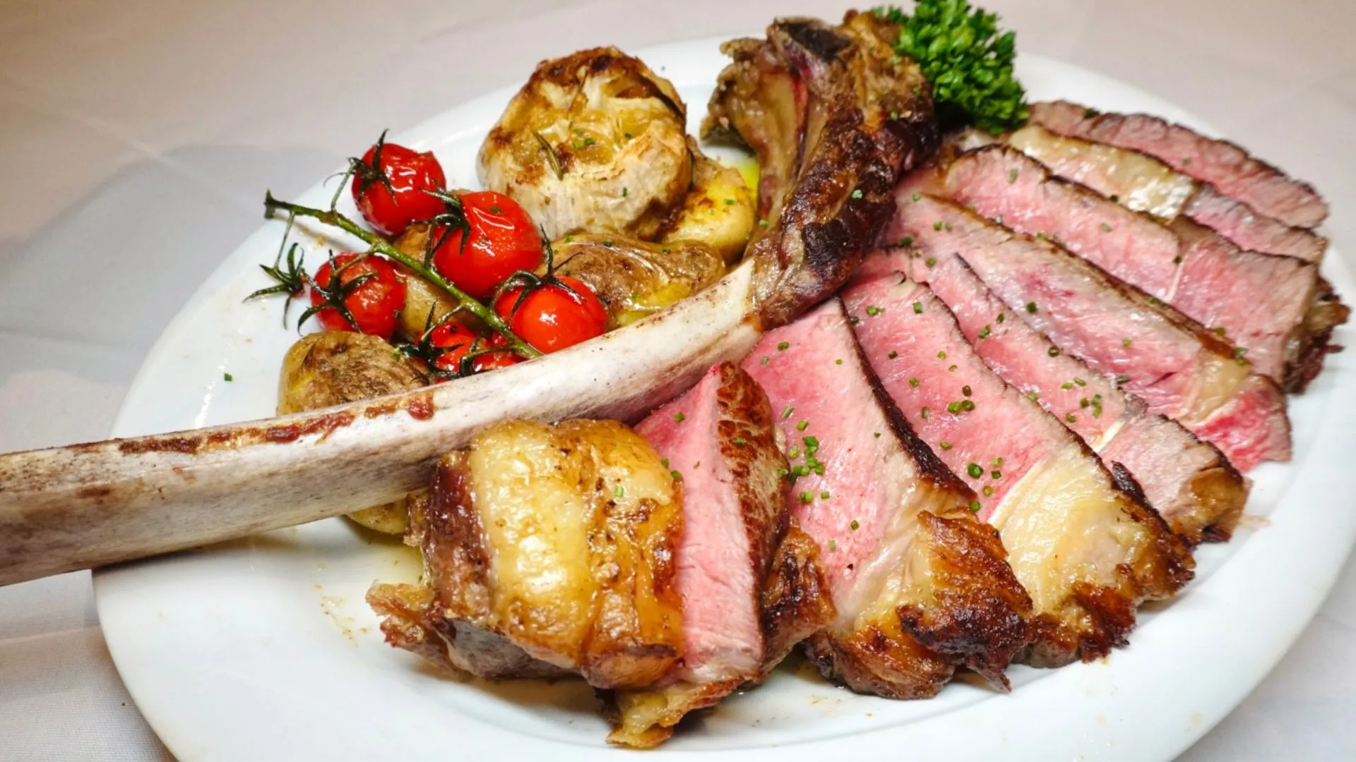 TOMAHAWK