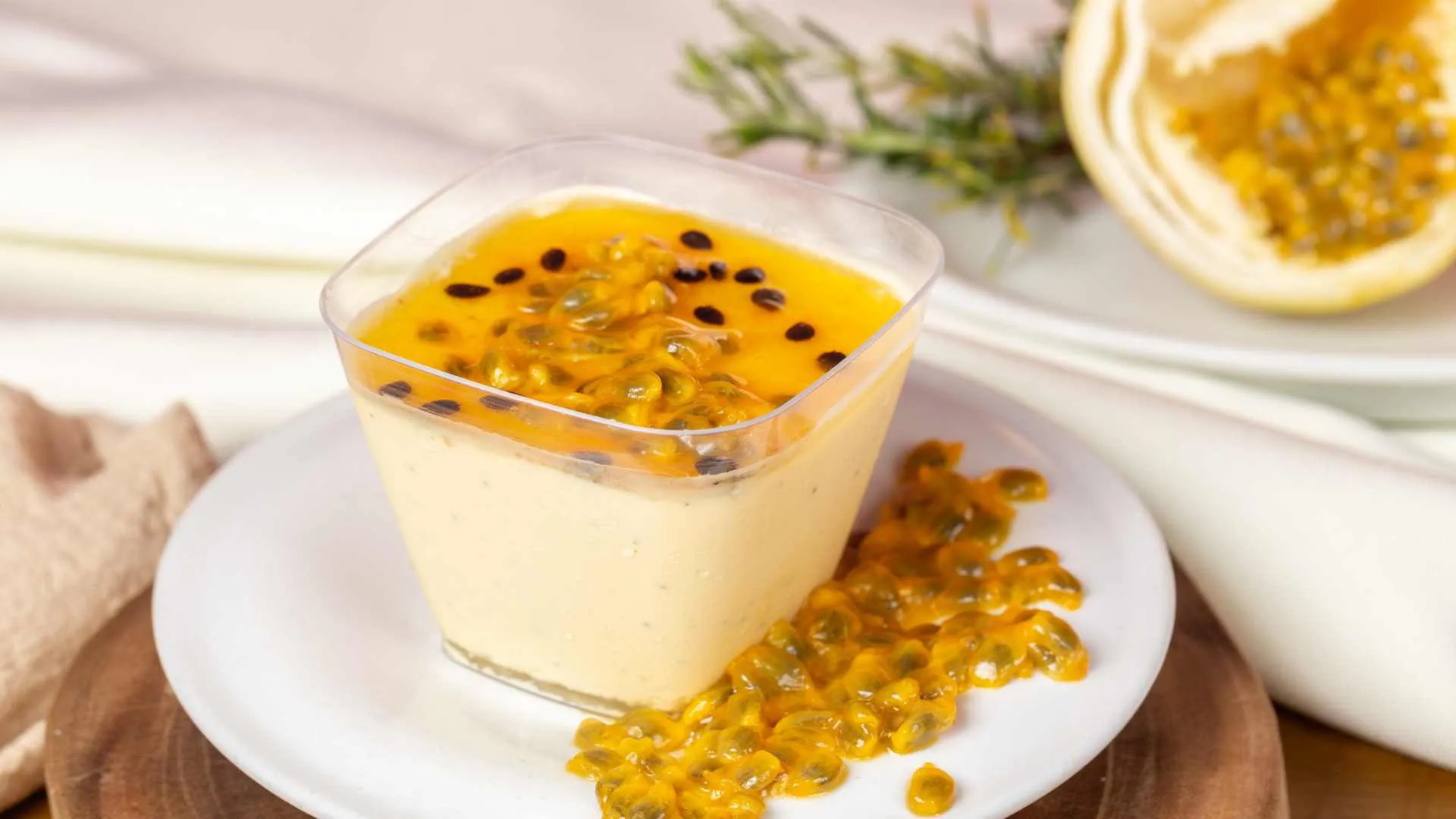 MOUSSE AUX FRUITS DE LA PASSION